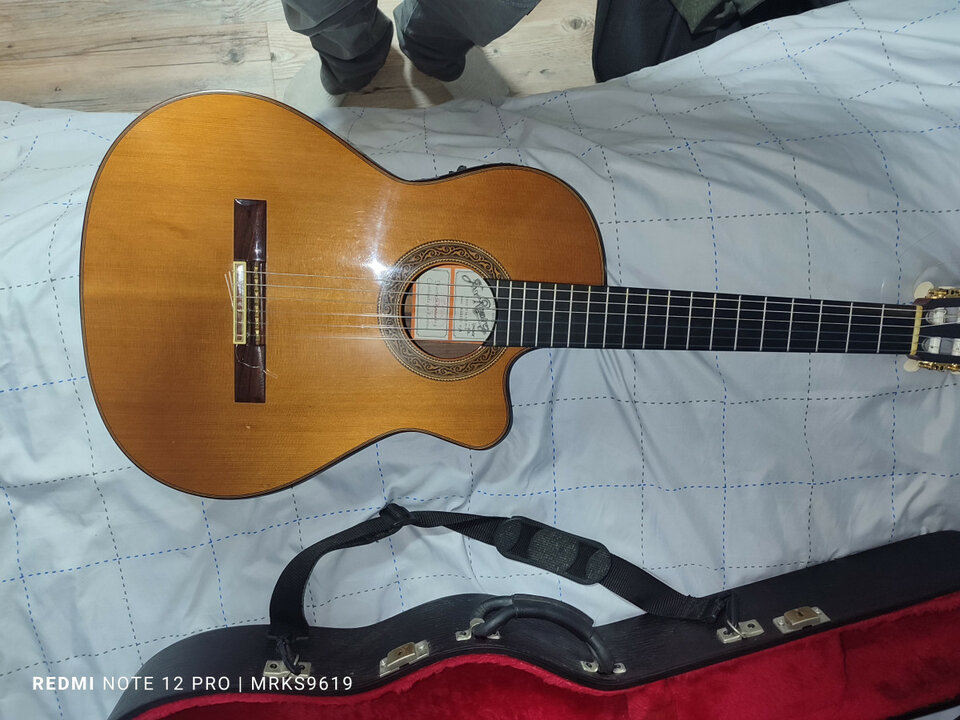 Guitarra José Ramírez 4NCWE 2013