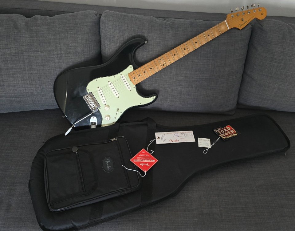 Fender Stratocaster LTD Vintera II Road Worn 60s Black de segunda mano · Foto 2 de 10 · Sevilla · 875 €
