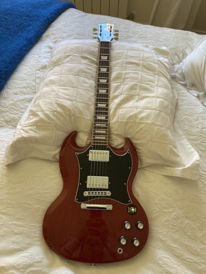 Gibson SG Standard 2023  (cambios)