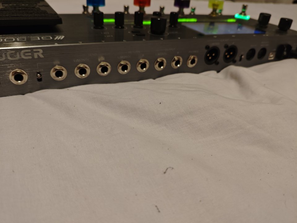 Mooer ge 300 de segunda mano · Foto 6 de 6 · Sevilla · 320 €