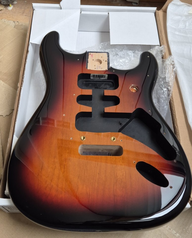Cuerpo Fender Deluxe Stratocaster Aliso