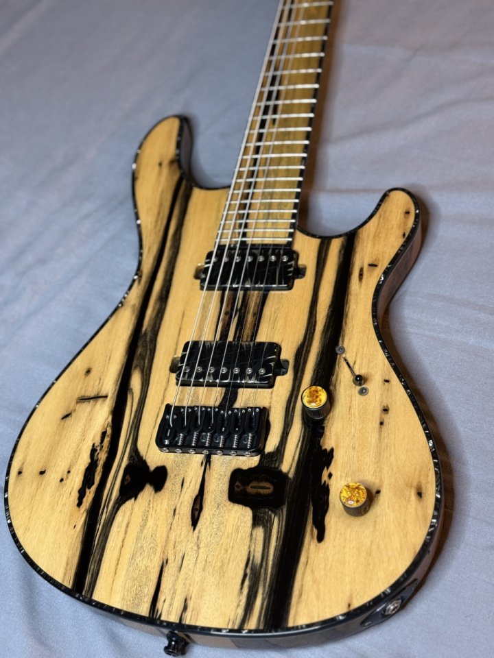 VENDO mayones regius 7 Pale moon ebony Mastergrade