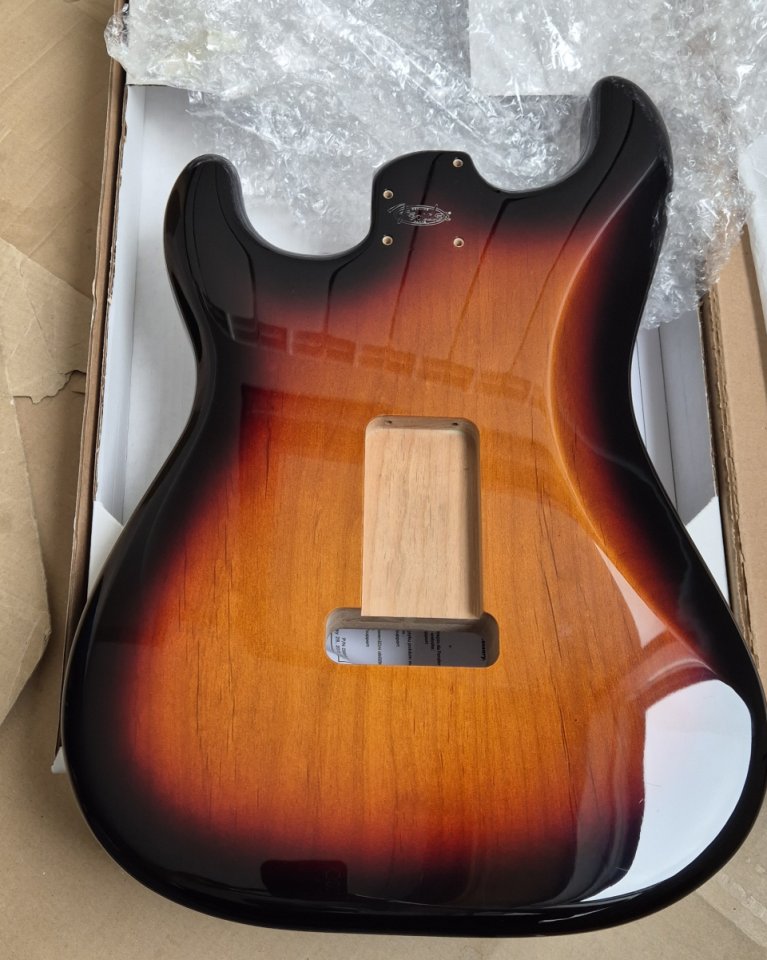Cuerpo Fender Deluxe Stratocaster Aliso