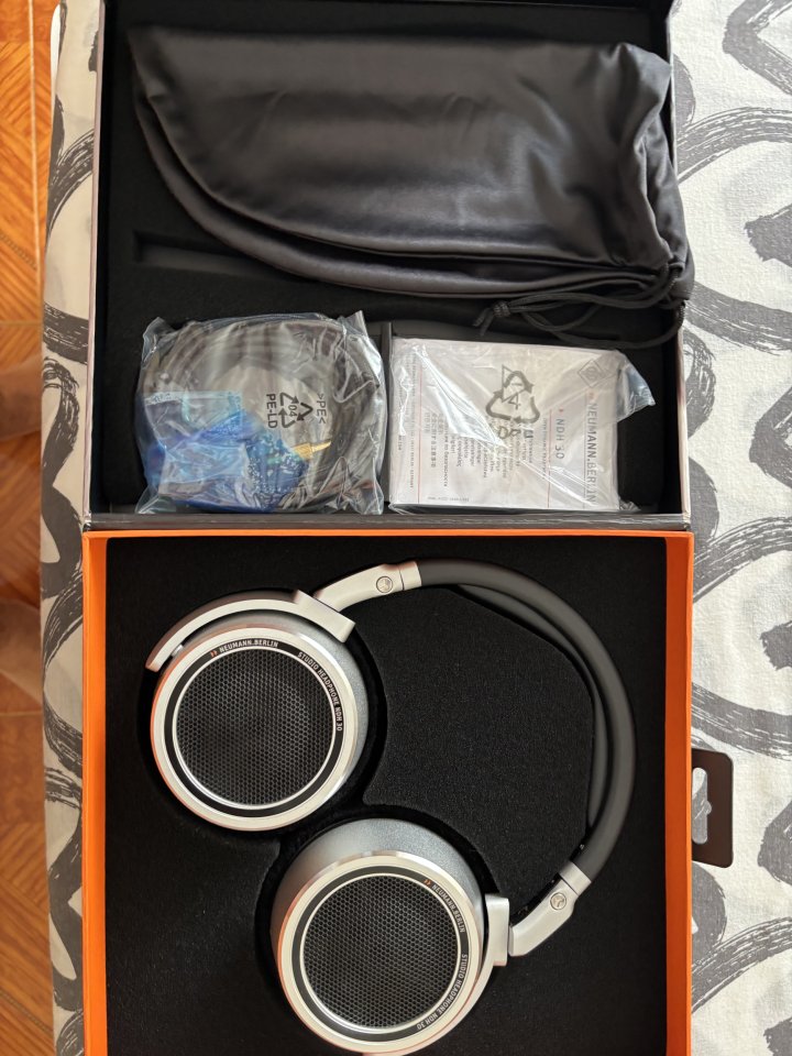Neumann NDH 30 de segunda mano · Foto 4 de 6 · Madrid · 470 €