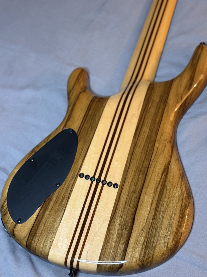 VENDO mayones regius 7 Pale moon ebony Mastergrade