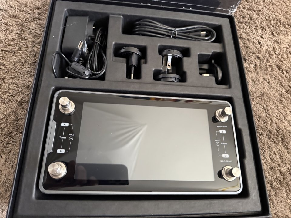 Quad Cortex Mini de segunda mano · Foto 2 de 2 · Murcia · 1010 €