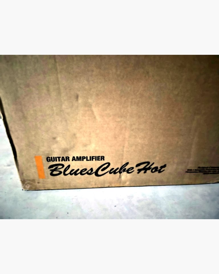 Roland Blues Cube Hot (Vintage Blonde) - ¡NUEVO A ESTRENAR, EN SU CAJA ORIGINAL! de segunda mano · Foto 7 de 7 · Bizkaia · 530 €