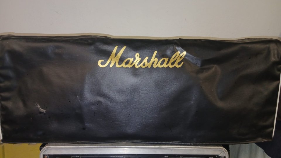 Un colega vende Marshall JCM 900 de segunda mano · Foto 2 de 2 · Burgos · 650 €