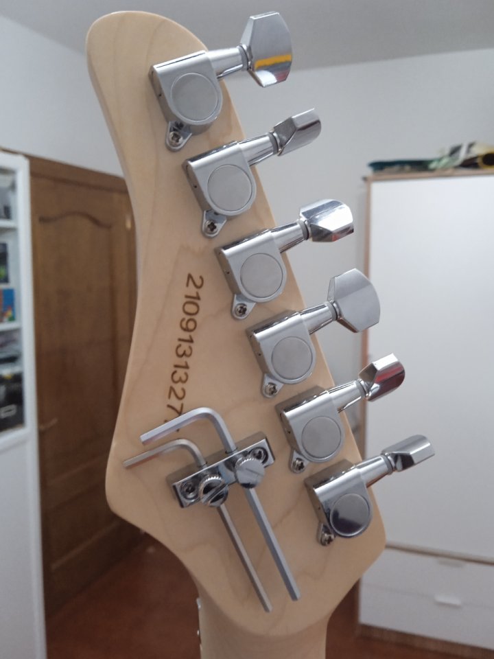 Kramer Pacer Classic Red Scarlett