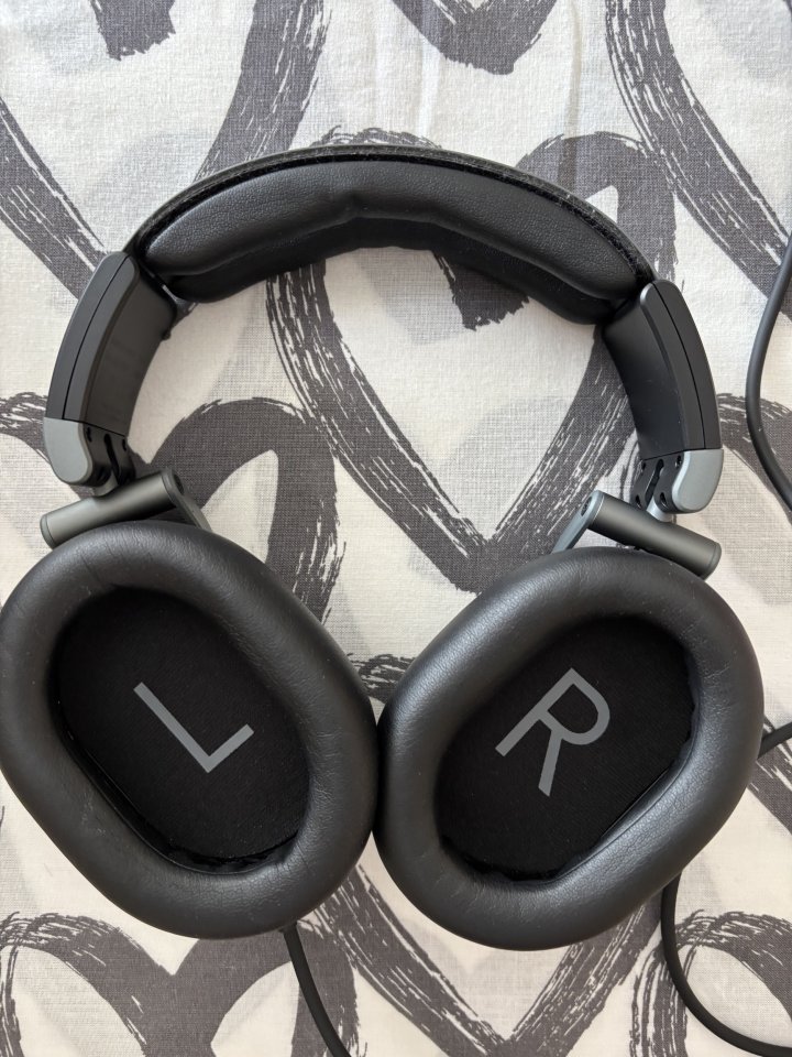 Austrian Audio Hi-X65 de segunda mano · Foto 2 de 8 · Madrid · 200 €