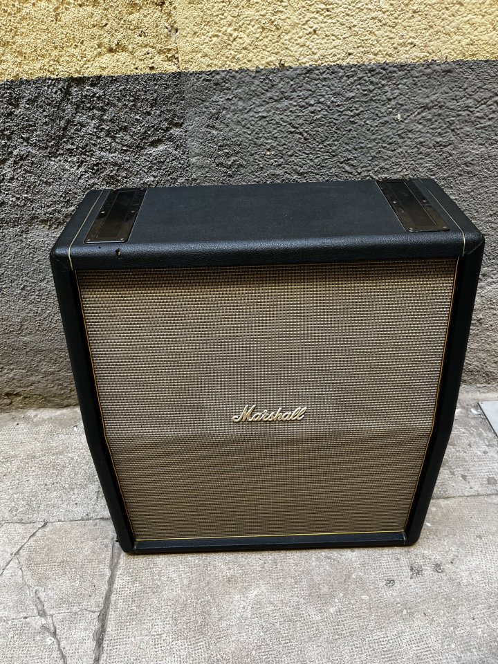 Marshall 1960TV 4x12 Tall Vintage (Celestion Greenback - Mod Selector Mono/Stereo) de segunda mano · Foto 1 de 10 · Madrid · 650 €