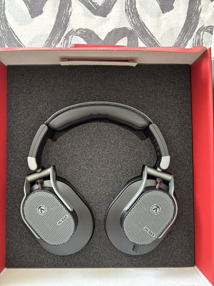 Austrian Audio Hi-X65 de segunda mano · Foto 5 de 8 · Madrid · 200 €