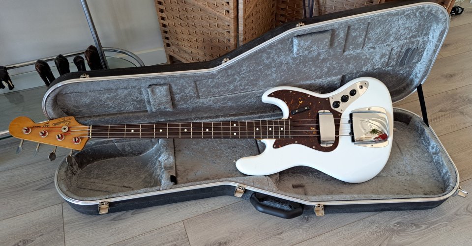 Fender Squier JV JazzBass 1983