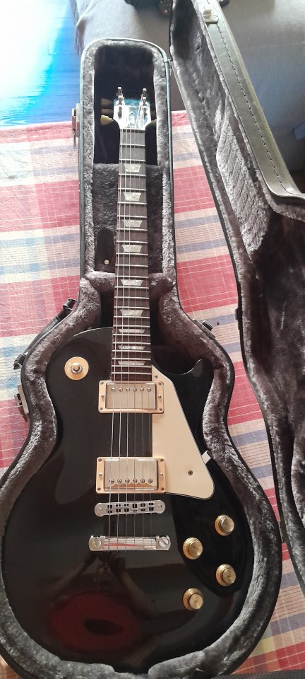 Gibson Les Paul Studio de 2004 de segunda mano · Foto 2 de 7 · Albacete · 950 €