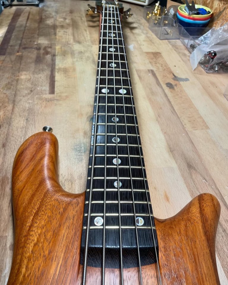 Warwick Streamer Stage II 5 cuerdas
