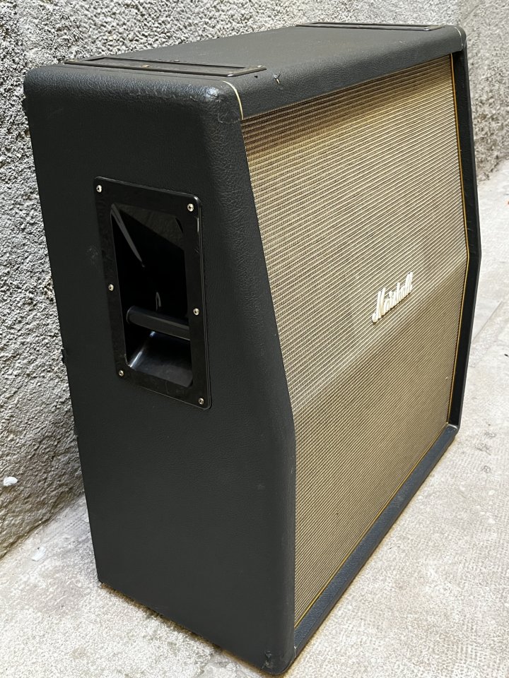 Marshall 1960TV 4x12 Tall Vintage (Celestion Greenback - Mod Selector Mono/Stereo) de segunda mano · Foto 6 de 10 · Madrid · 650 €