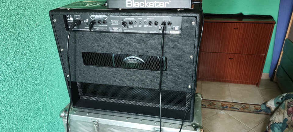 Blackstar ht40 mkii 6l6 de segunda mano · Foto 6 de 9 · Madrid · 450 €