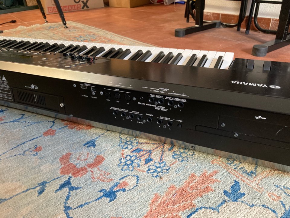 Piano Yamaha S90ES