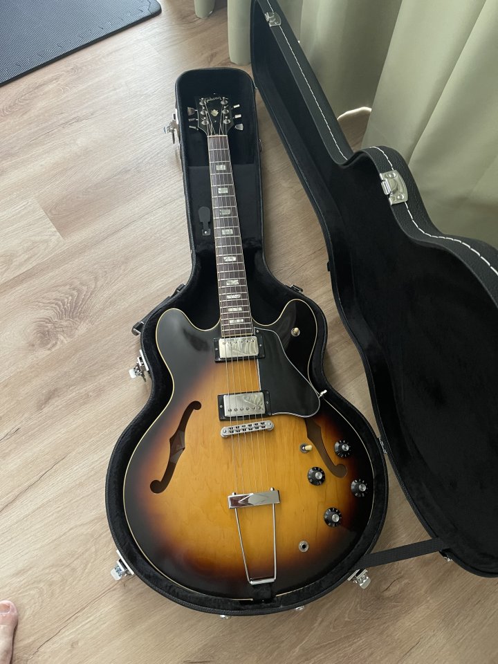 Gibson ES-335 Original (1979) de segunda mano · Foto 2 de 9 · Girona · 3200 €