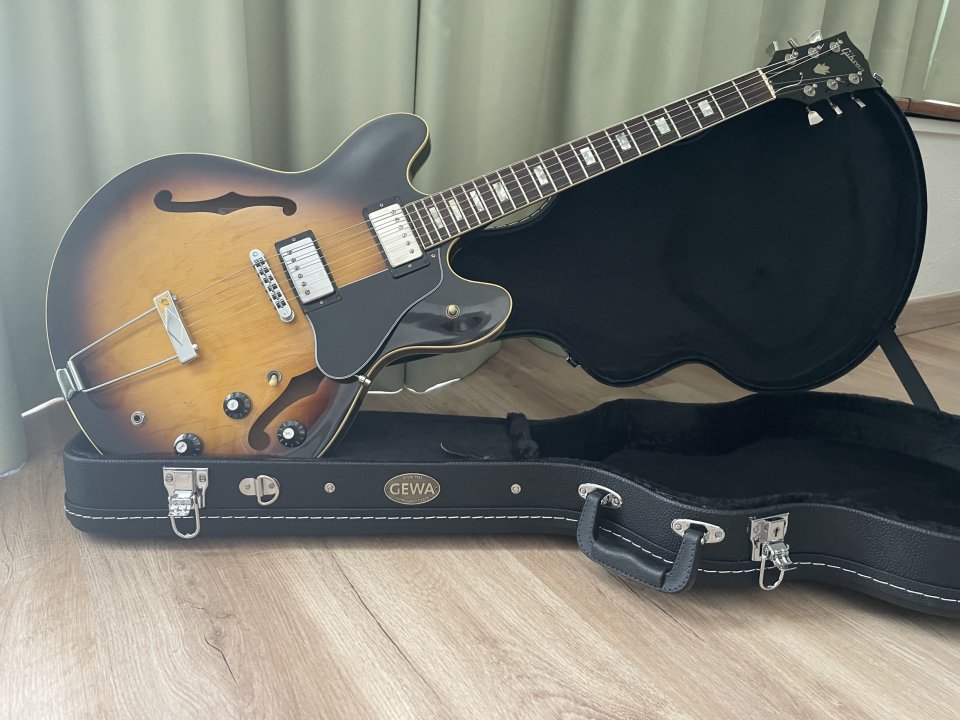 Gibson ES-335 Original (1979) de segunda mano · Foto 1 de 9 · Girona · 3200 €