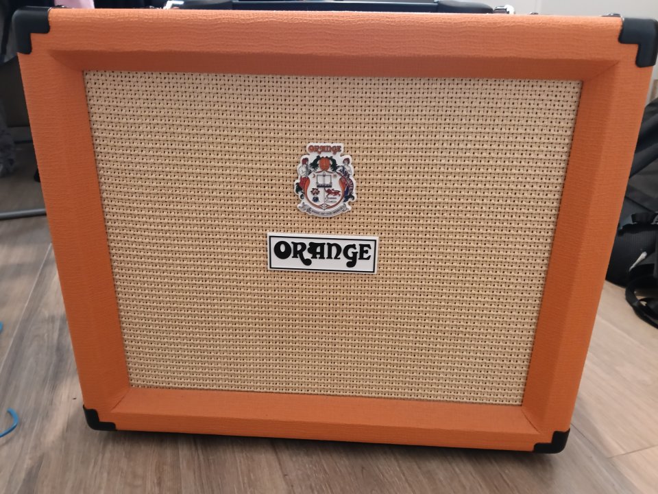 Combo Orange Rocker 15