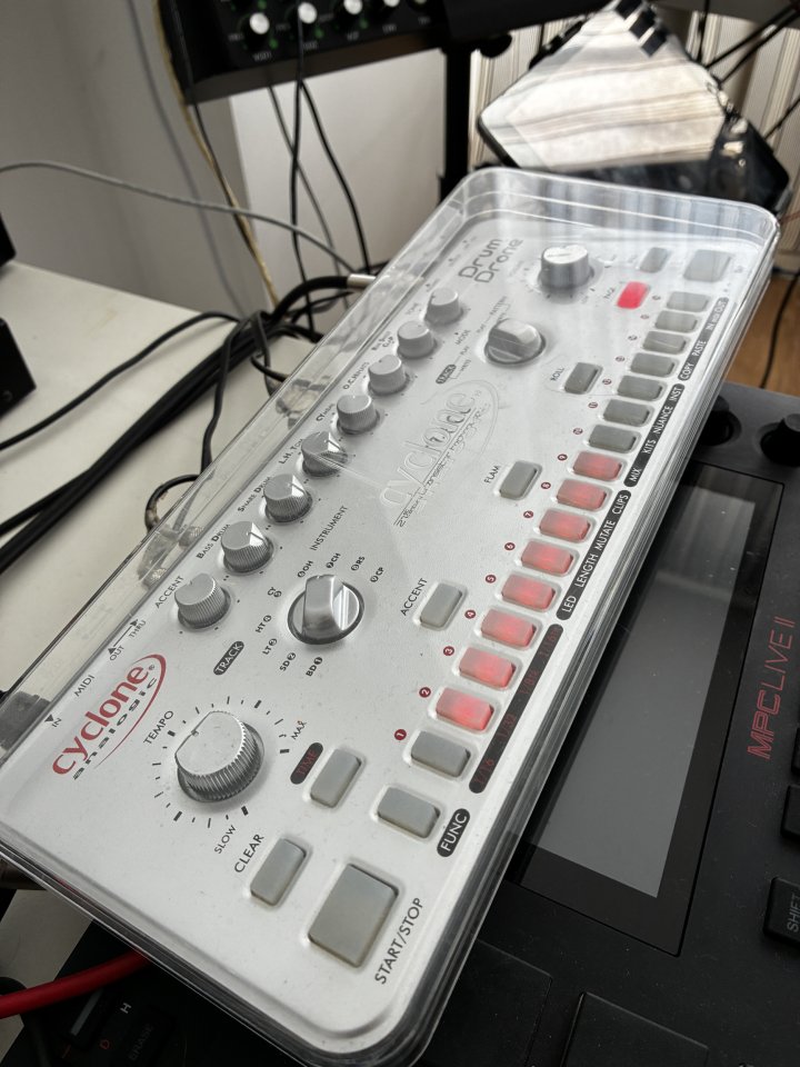 Cyclone TT-606 de segunda mano · Foto 2 de 3 · Asturias · 175 €