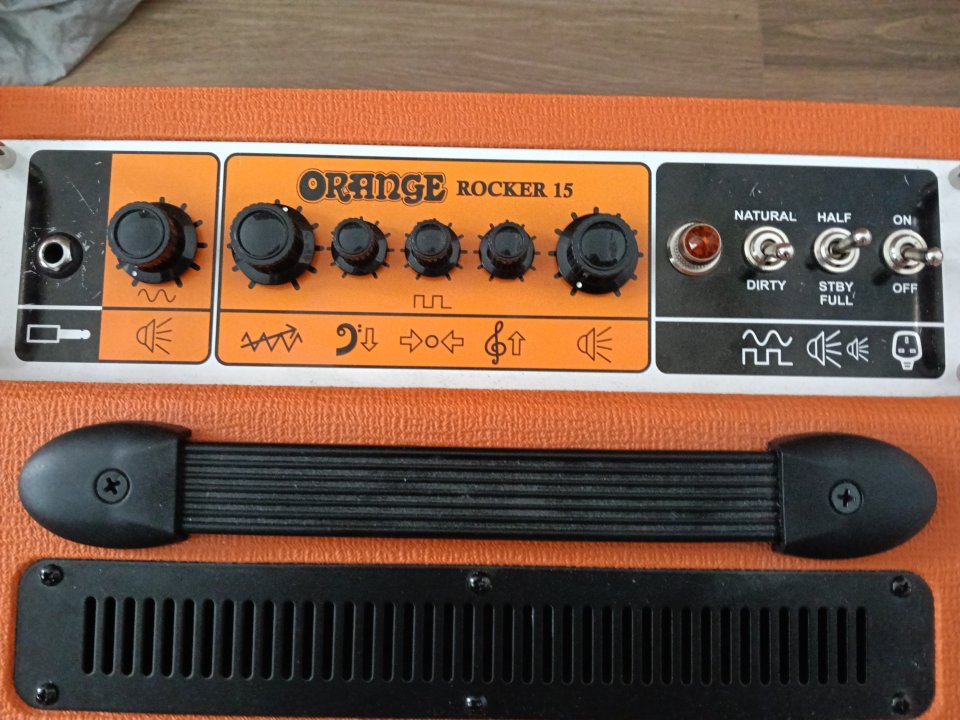 Combo Orange Rocker 15