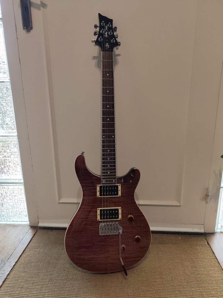 Harley Benton Cst 24-Deluxe muy mejorada. de segunda mano · Foto 5 de 5 · Barcelona · 280 €