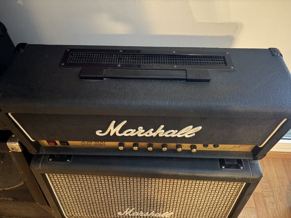Reservado. Marshall JCM800 2203 de 1985