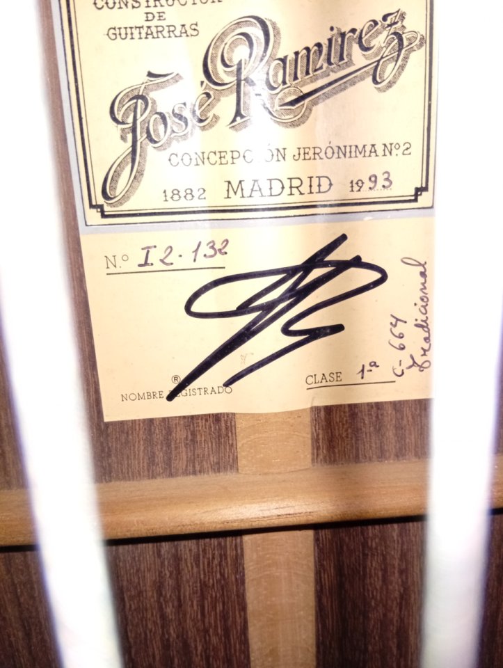Guitarra clásica Ramirez de segunda mano · Foto 5 de 6 · Alicante · 5000 €