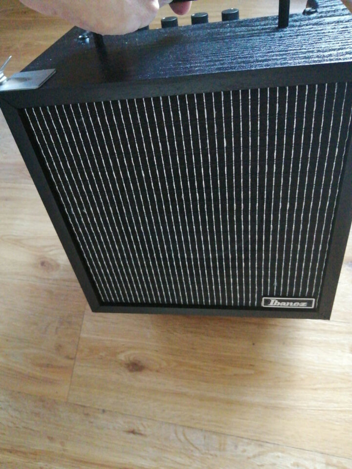 Ibanez IBZ10GV2 combo 10W