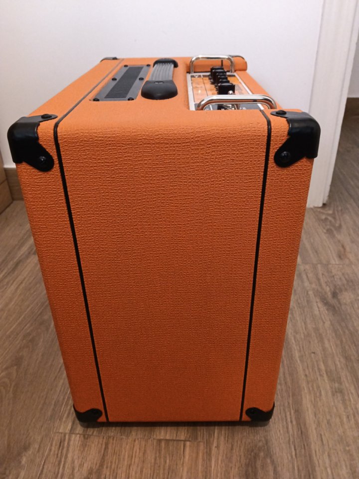 Combo Orange Rocker 15