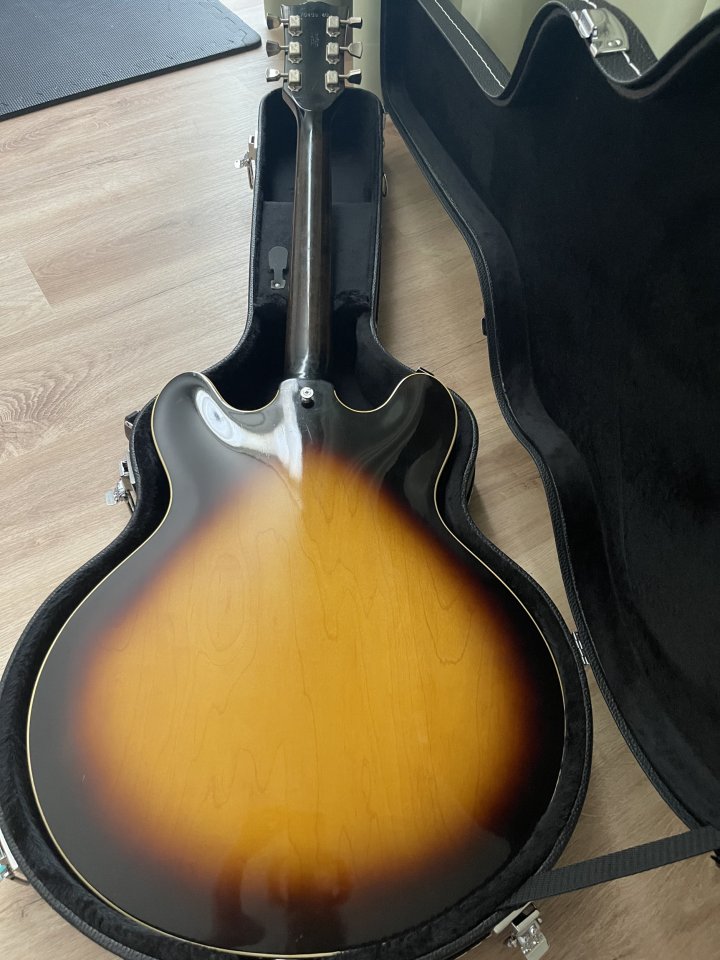 Gibson ES-335 Original (1979) de segunda mano · Foto 6 de 9 · Girona · 3200 €