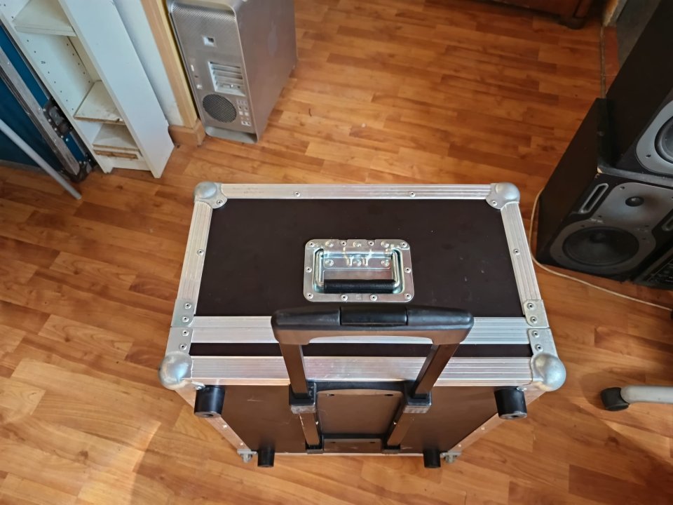 BEHRINGER WING COMPACT