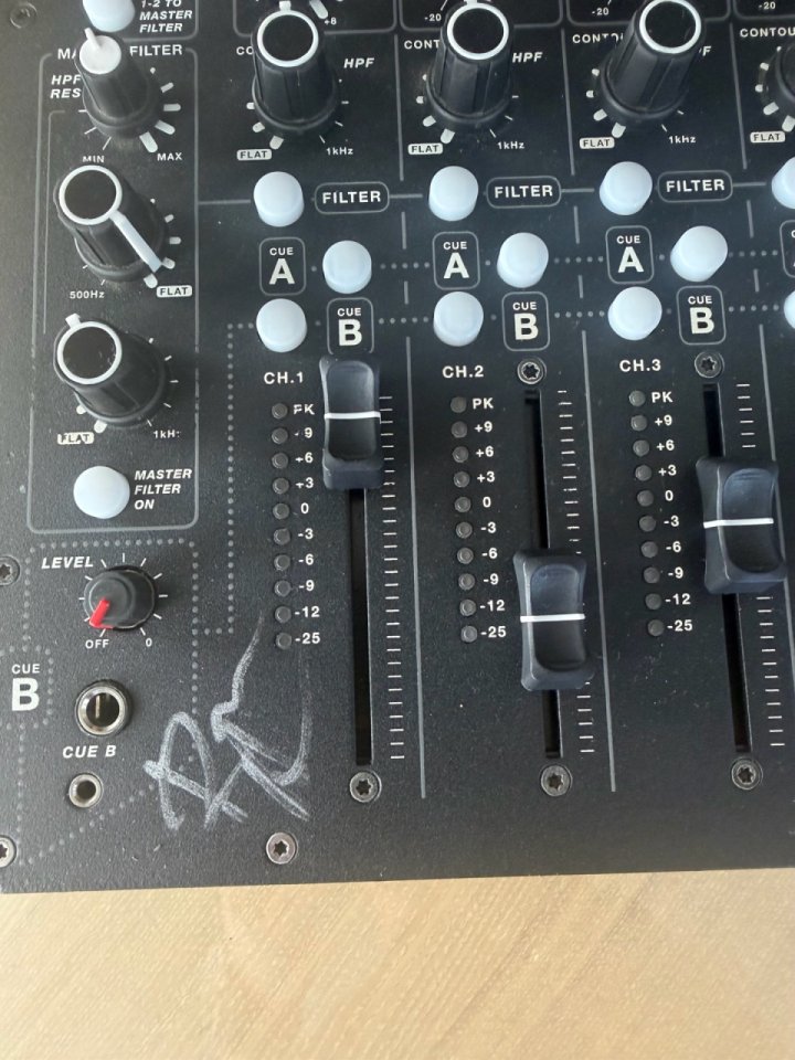 Mixer Model 1 Playdiffently de segunda mano · Foto 3 de 10 · Badajoz · 2450 €
