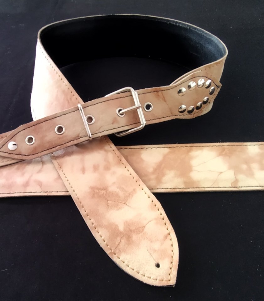 Correas para guitarras o bajos de segunda mano · Foto 3 de 6 · Alicante · 45 €