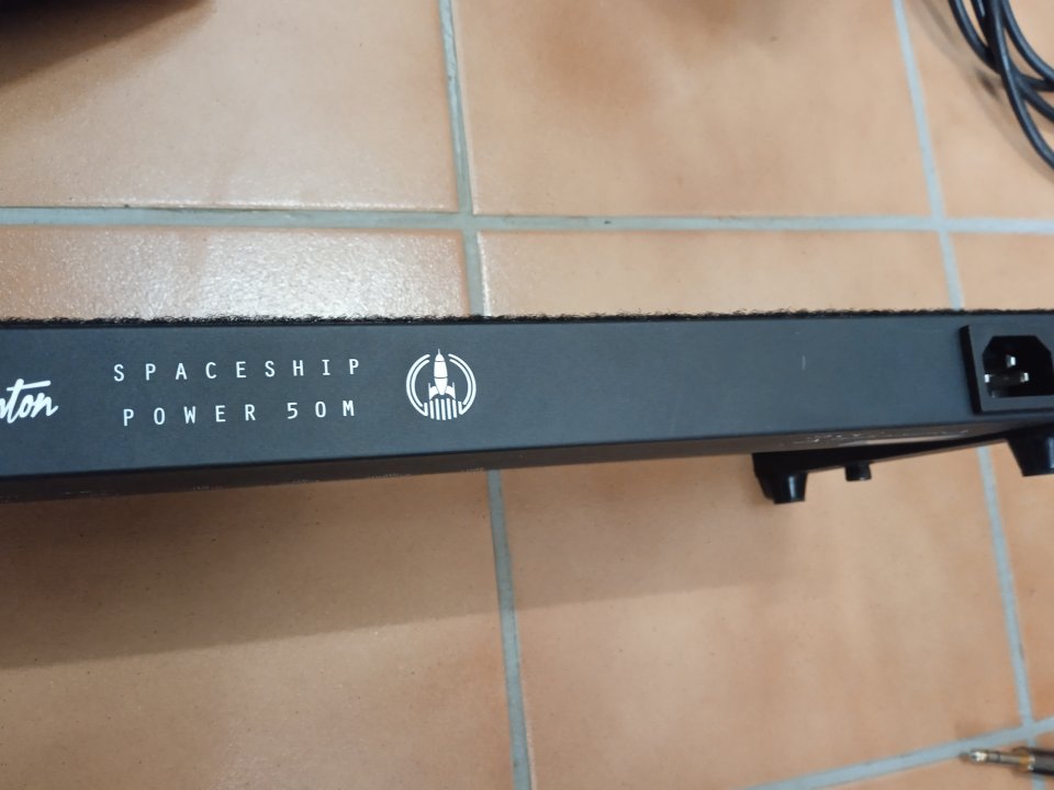 Harley Benton spaceship power 50M de segunda mano · Foto 7 de 8 · Valencia · 90 €