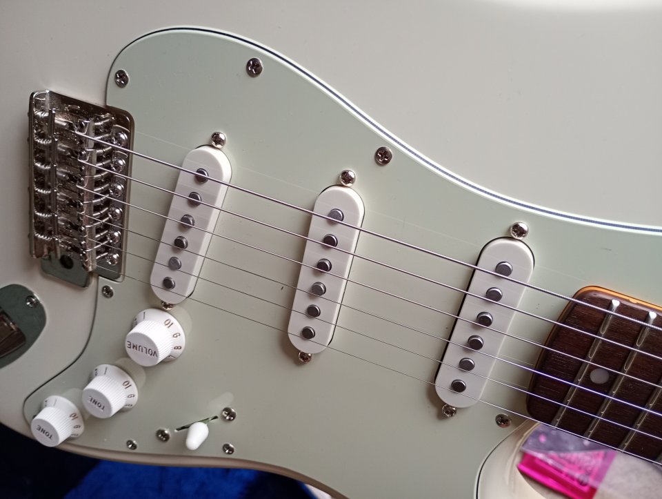 Squier by Fender Stratocaster Classic Vibe 60s Special Run de segunda mano · Foto 2 de 9 · Badajoz · 460 €
