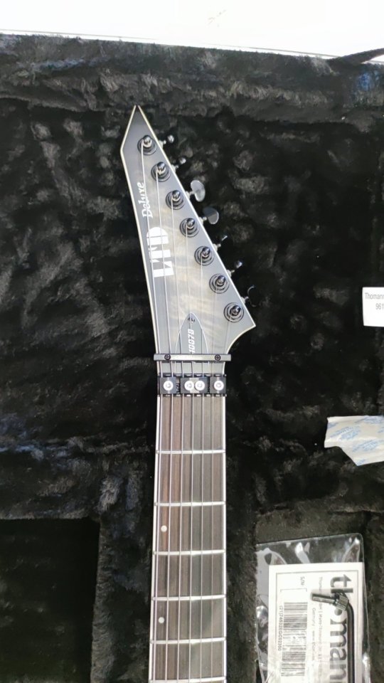 ESP LTD M-1007B QM charcoal burst satín 7 cuerdas. de segunda mano · Foto 4 de 10 · Badajoz · 1500 €
