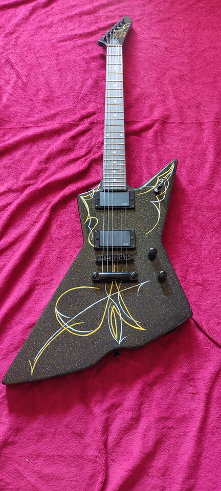 Guitarra Eléctrica LKE CUSTOM EX84