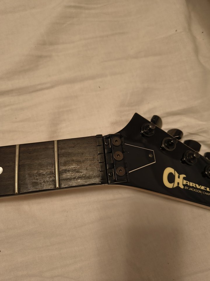 Mástil Charvel Jackson MIJ 84-85 excelente estado.