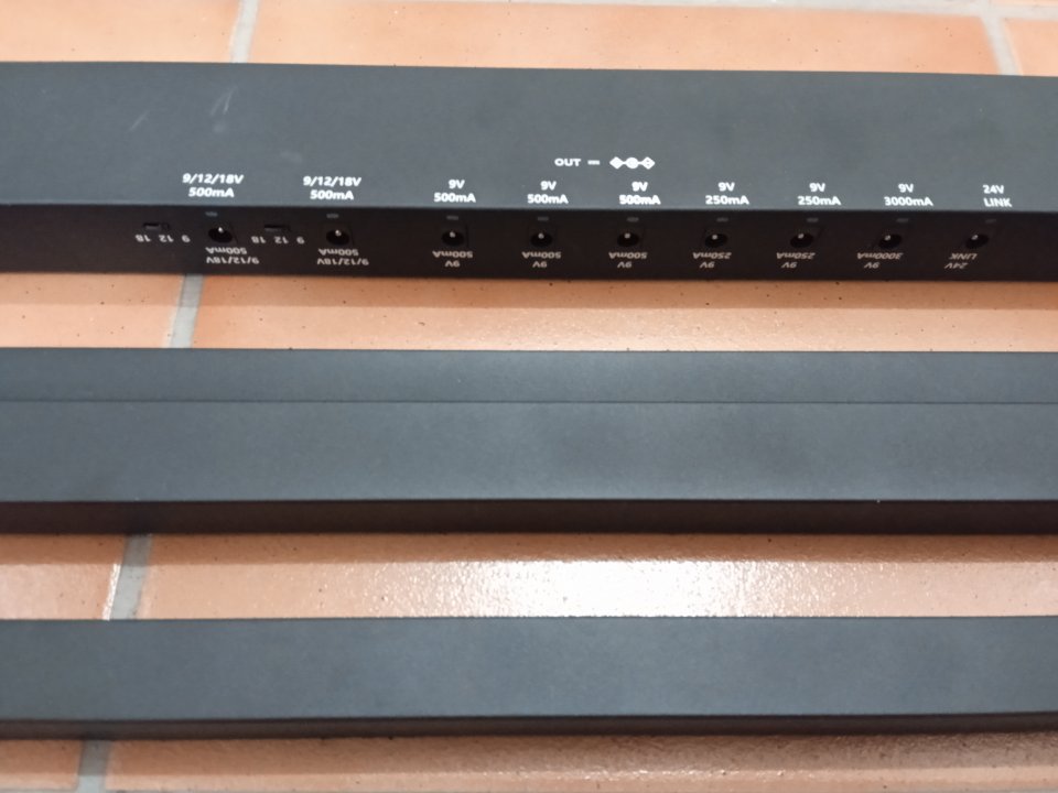 Harley Benton spaceship power 50M de segunda mano · Foto 8 de 8 · Valencia · 90 €