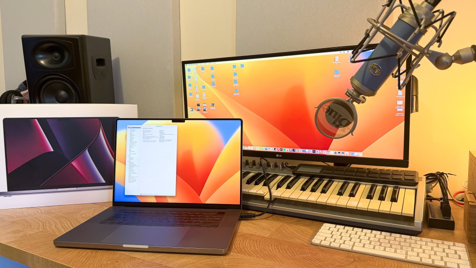 MacBook Pro 16" M2 Pro 12CPU 19GPU 16GB RAM 1TB