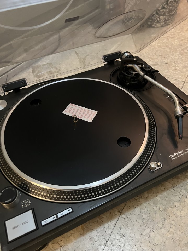 Pareja de Technics 1210 mk2 de segunda mano · Foto 2 de 5 · Madrid · 1000 €