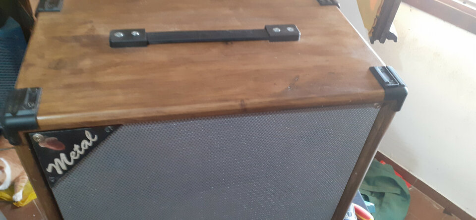 Pantalla 1x15 en Abeto Finlandes 18mm color Roble Satinado de segunda mano · Foto 4 de 10 · Cáceres · 100 €