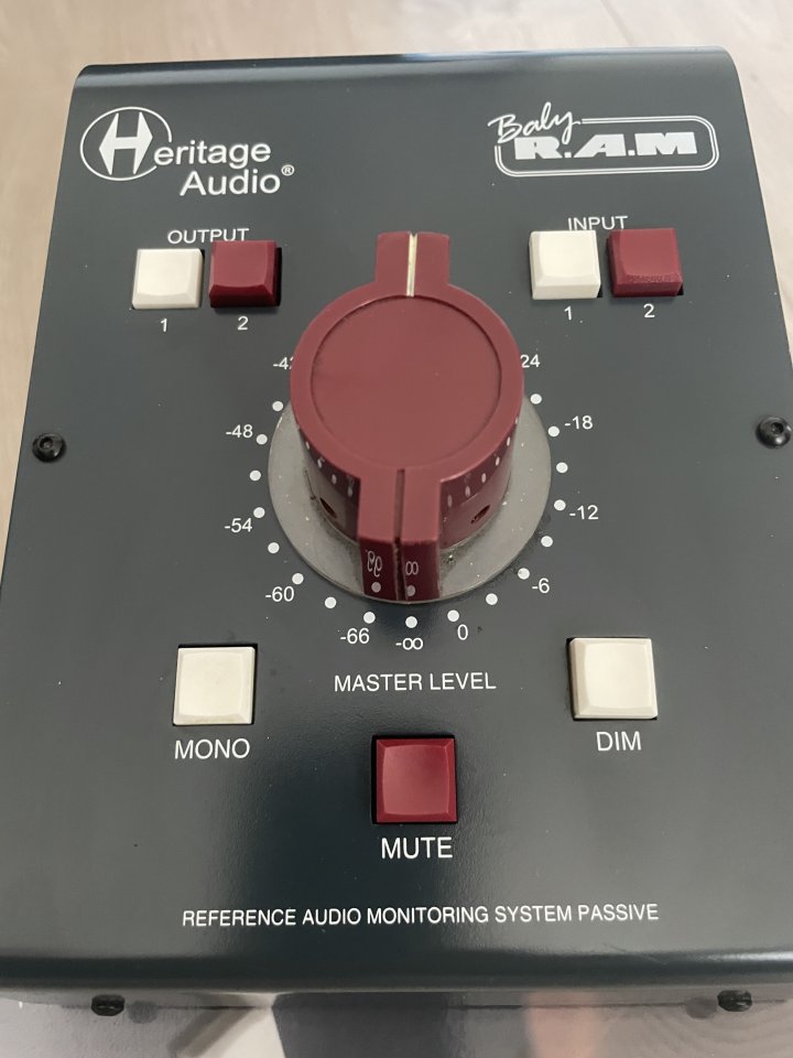 Heritage Audio Baby RAM controlador pasivo monitores de segunda mano · Foto 4 de 4 · Girona · 120 €