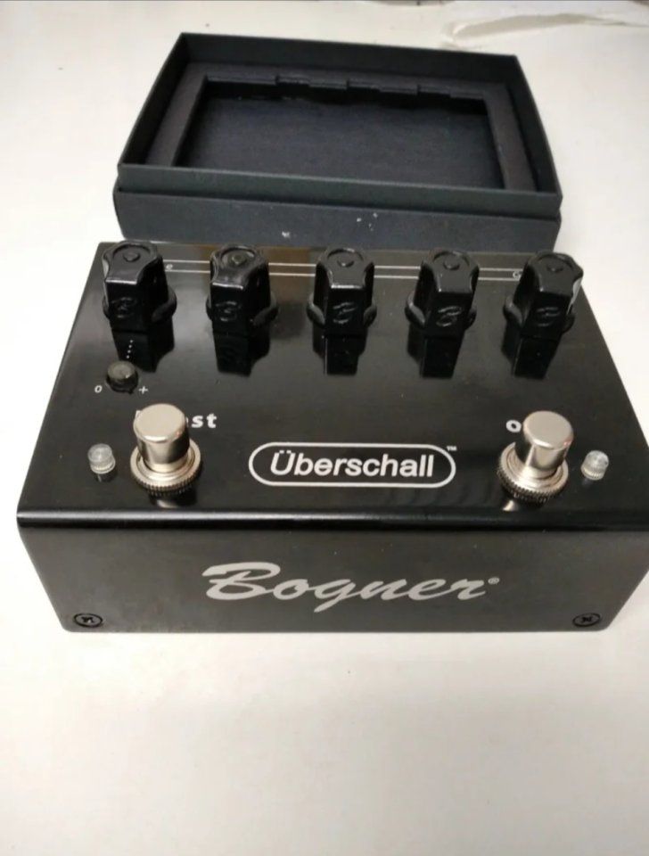 Pedal Bogner uberschall de segunda mano · Foto 2 de 4 · A Coruña · 150 €