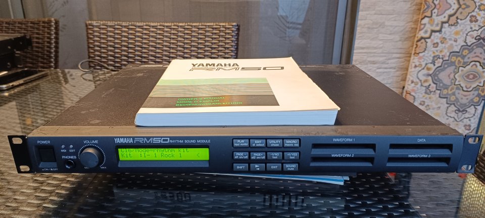 Generador de Tonos de Bateía Yamaha RM50