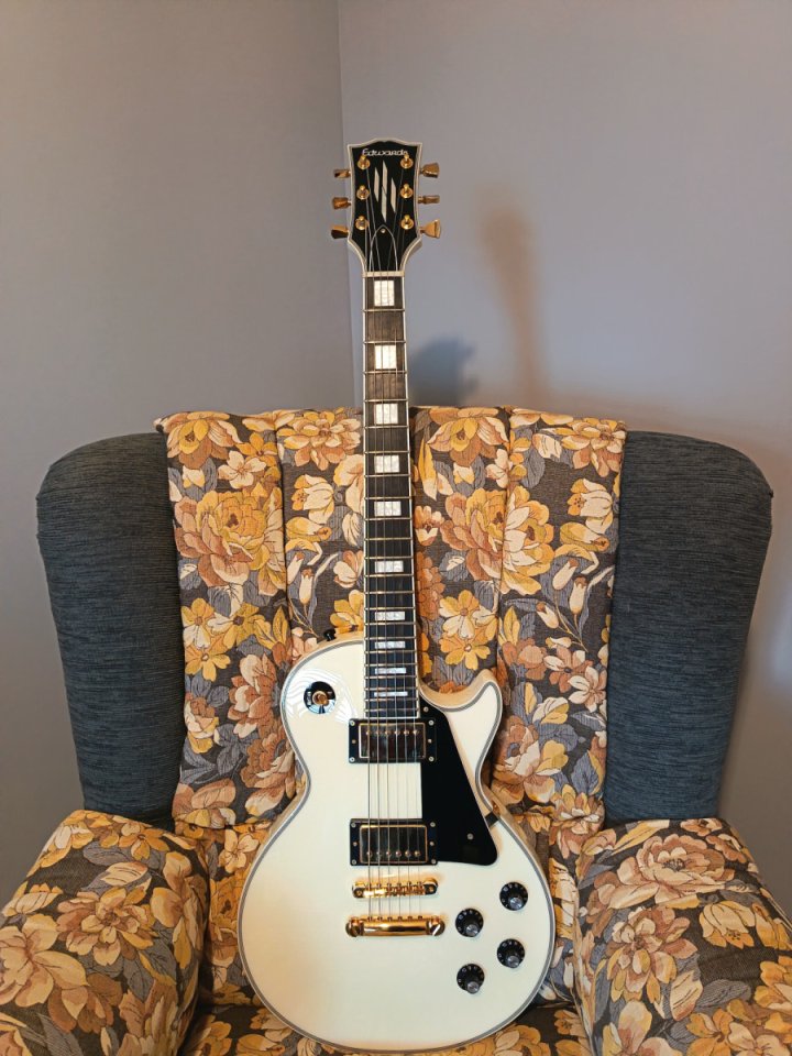 CHOLLO HOY EN MANO! Edwards E-LP130CD WHT