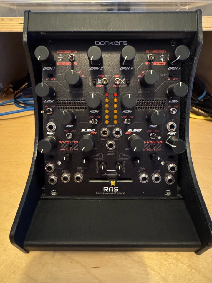 RAS Bonkers Eurorack Distorsion